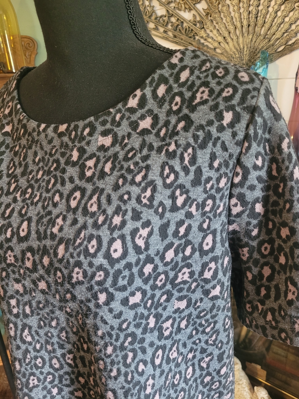LOFT Black and Pink Leopard Print Short Sleeve Top - Picture 2 of 8